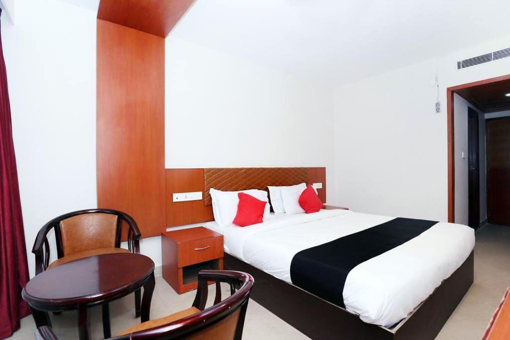 The Southgate Business Hotel Thiruvananthapuram Eksteriør bilde